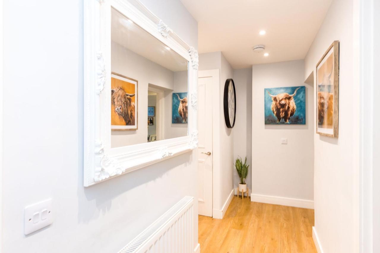 Luxury Modern 3 Bedroom Apartment In City Centre 에든버러 외부 사진