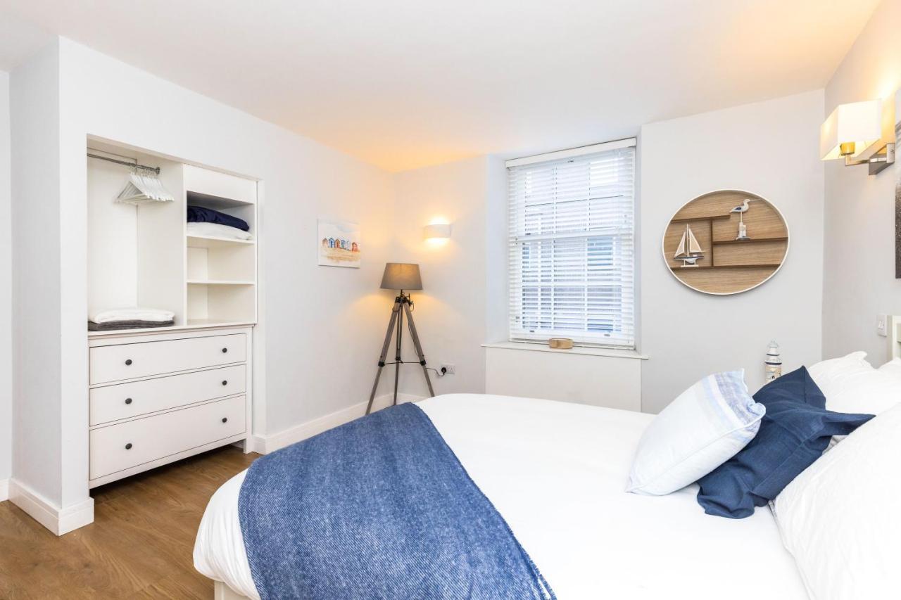 Luxury Modern 3 Bedroom Apartment In City Centre 에든버러 외부 사진