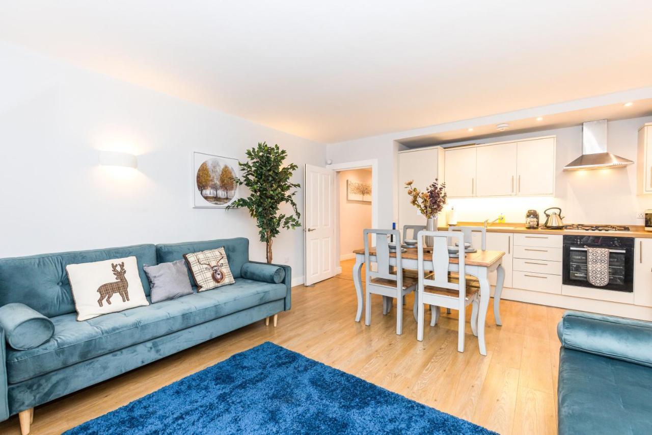 Luxury Modern 3 Bedroom Apartment In City Centre 에든버러 외부 사진
