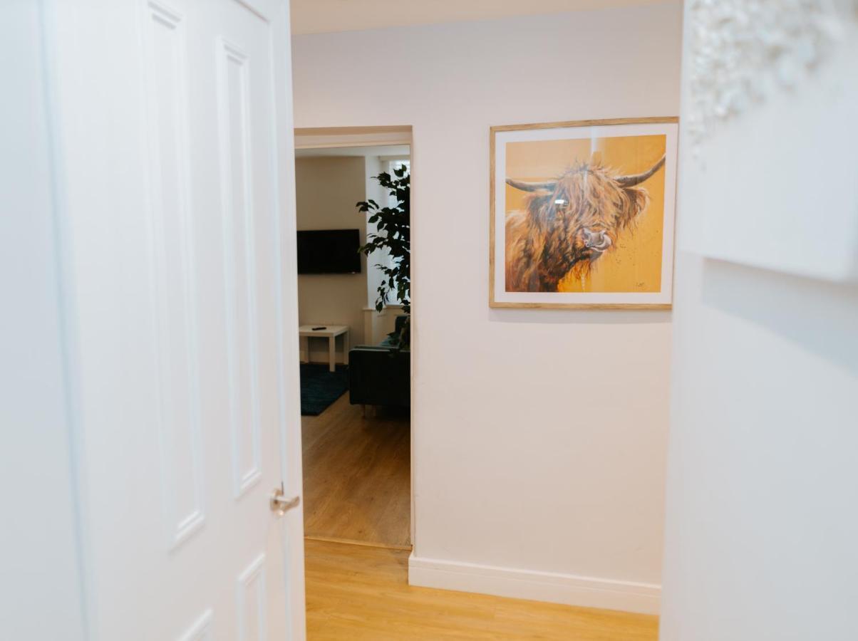 Luxury Modern 3 Bedroom Apartment In City Centre 에든버러 외부 사진