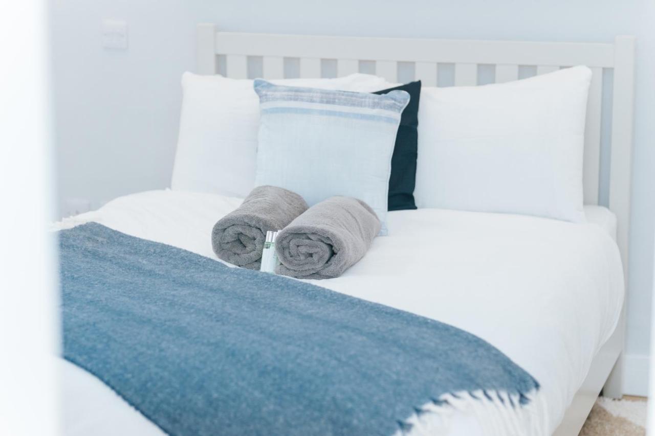 Luxury Modern 3 Bedroom Apartment In City Centre 에든버러 외부 사진