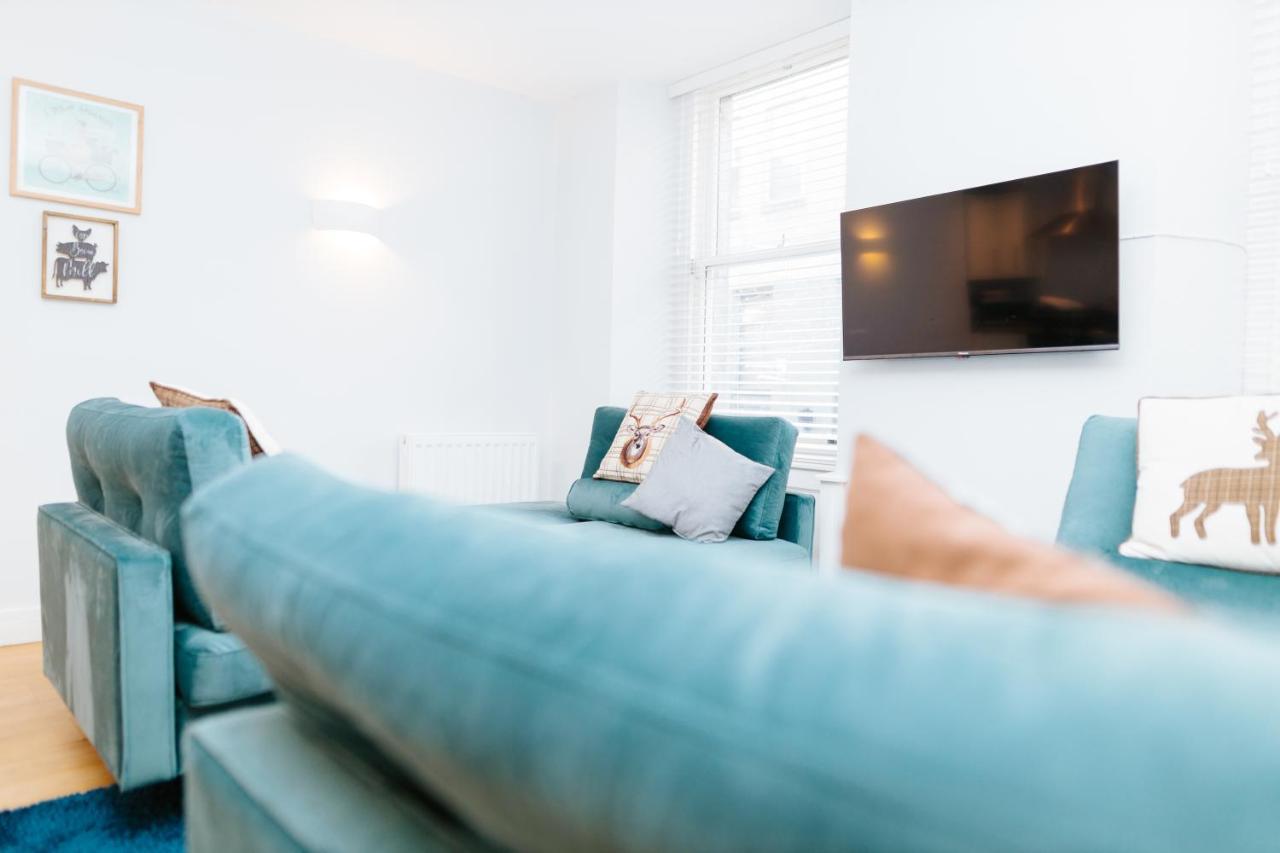 Luxury Modern 3 Bedroom Apartment In City Centre 에든버러 외부 사진